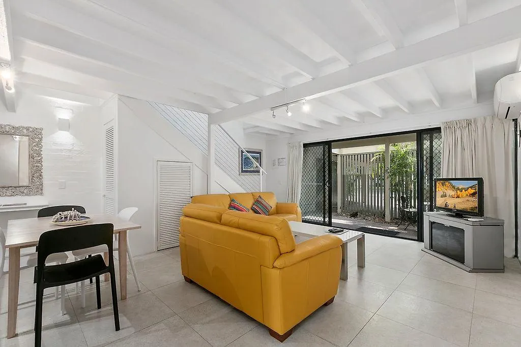 Le Court Villas Noosa Heads 3*,