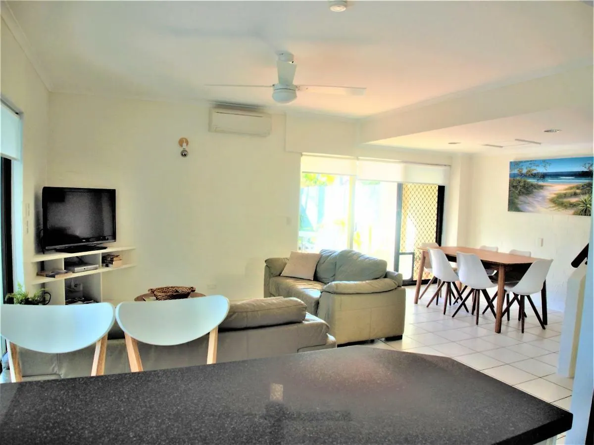 Le Court Villas Noosa Heads